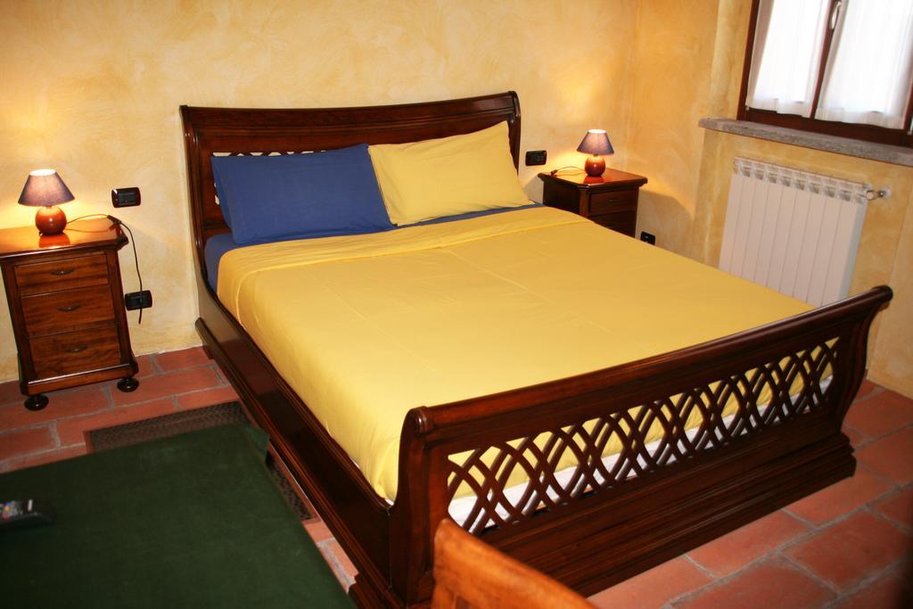 Agriturismo Cascina La Palazzina Bed & Breakfast Albairate Room photo